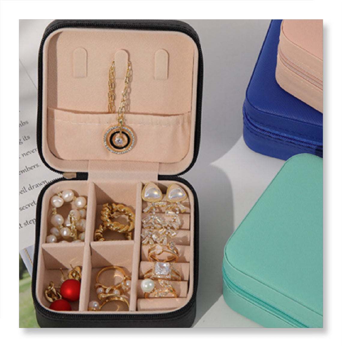 Portable Mini Jewelry Storage Box/Organizer