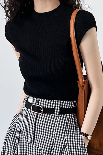 Slim-fit Wool Knit Top